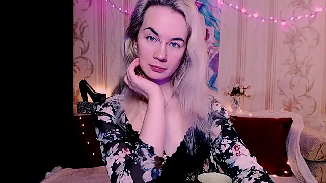 xxxcharismaaa online show from March 19, 2026, 9:37 pm