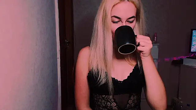 xxxcharismaaa online show from October 21, 2025, 7:13 pm