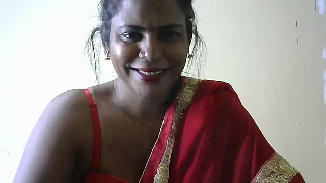 Snapshot of sunshinelady_ chatting on July 3, 2026, 12:11 pm sunshinelady online show from July 3, 2026, 12:11 pm