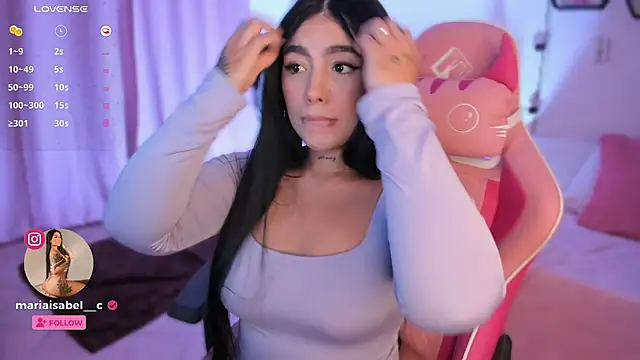 shantall vidales  online show from September 11, 2025, 5:29 am