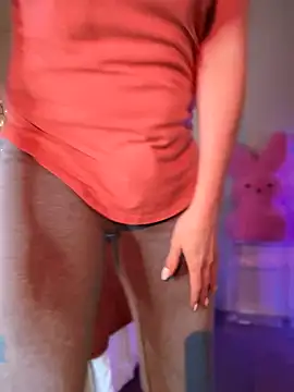 MaiseKnox online show from September 20, 2025, 9:31 pm