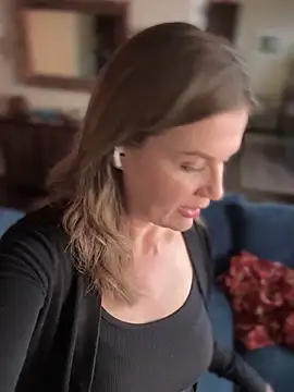 MaiseKnox online show from September 24, 2025, 9:54 pm