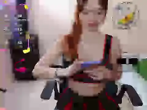 Snapshot of miss_tinnymafe chatting on September 18, 2025, 3:42 am miss tinnymafe online show from September 18, 2025, 3:42 am