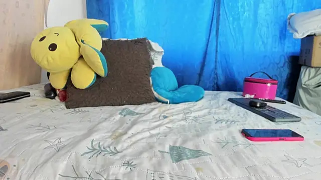 Snapshot of BlowMommy_ chatting on February 24, 2026, 2:51 pm BlowMommy online show from February 24, 2026, 2:51 pm