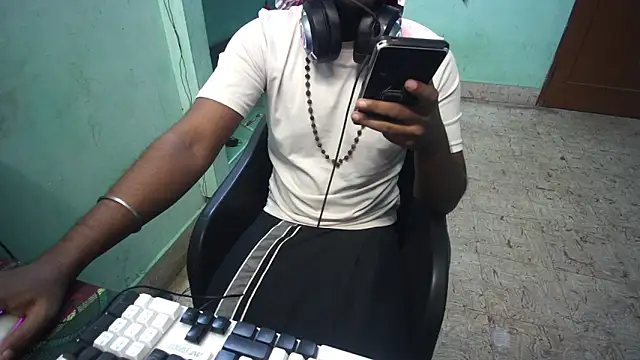 Snapshot of Tamil_KD chatting on July 17, 2026, 4:04 pm Tamil KD online show from July 17, 2026, 4:04 pm