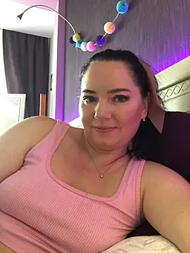 Snapshot of HotMilfMargo chatting on February 16, 2025, 11:05 am HotMilfMargo online show from February 16, 2025, 11:05 am