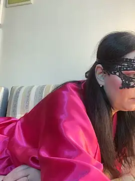 Snapshot of HotMilfMargo chatting on February 24, 2025, 1:10 pm HotMilfMargo online show from February 24, 2025, 1:10 pm