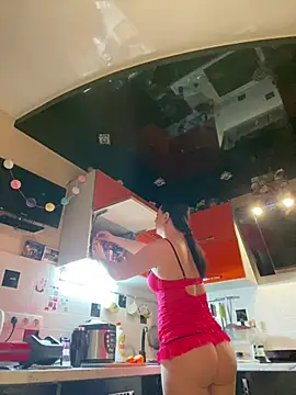 Snapshot of HotMilfMargo chatting on February 26, 2025, 5:10 pm HotMilfMargo online show from February 26, 2025, 5:10 pm