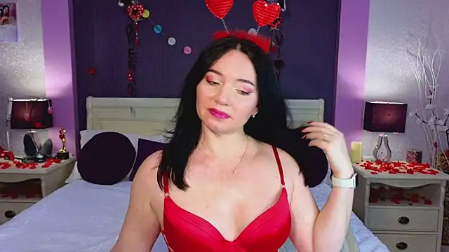 Snapshot of HotMilfMargo chatting on February 11, 2026, 6:30 pm HotMilfMargo online show from February 11, 2026, 6:30 pm