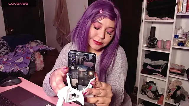 lil daisy7 online show from January 23, 2025, 2:55 am