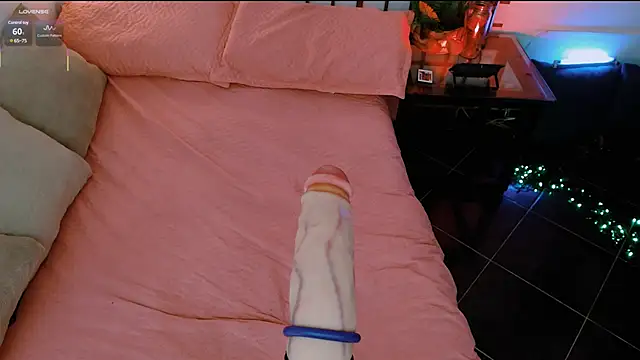 alexa11  online show from March 19, 2025, 10:53 pm