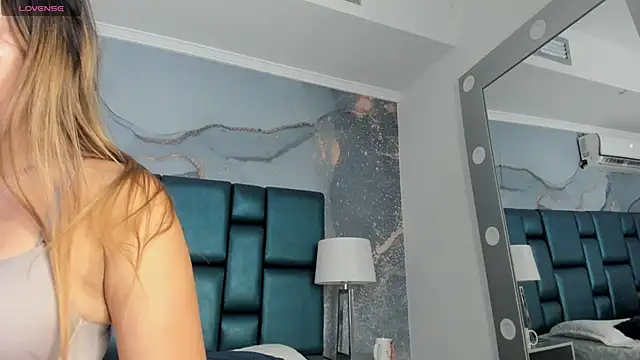 Vivi prinncess online show from September 18, 2025, 10:02 pm