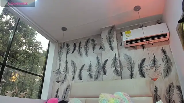 Vivi prinncess online show from September 28, 2025, 10:17 pm