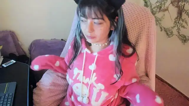 Snapshot of Sammysammy_ chatting on October 6, 2025, 5:08 am Sammysammy online show from October 6, 2025, 5:08 am