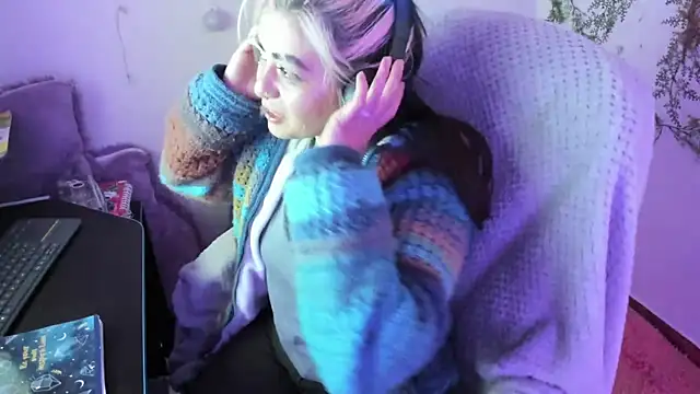 Snapshot of Sammysammy_ chatting on January 11, 2025, 8:32 pm Sammysammy online show from January 11, 2025, 8:32 pm