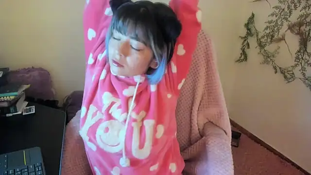 Snapshot of Sammysammy_ chatting on October 5, 2025, 5:03 pm Sammysammy online show from October 5, 2025, 5:03 pm