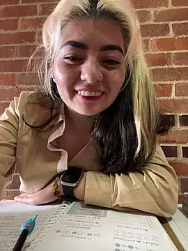 Snapshot of Sammysammy_ chatting on January 16, 2025, 7:52 pm Sammysammy online show from January 16, 2025, 7:52 pm