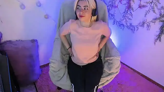 Snapshot of Sammysammy_ chatting on January 25, 2025, 8:21 pm Sammysammy online show from January 25, 2025, 8:21 pm