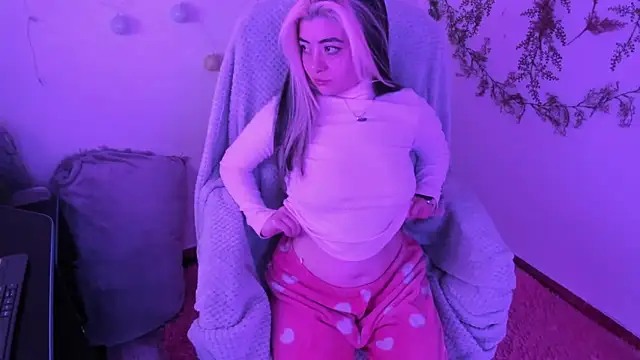 Snapshot of Sammysammy_ chatting on January 5, 2025, 1:47 pm Sammysammy online show from January 5, 2025, 1:47 pm