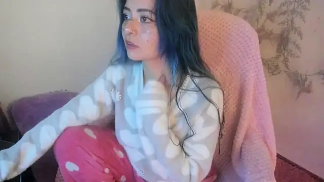 Sammysammy  online show from February 3, 2026, 7:13 am