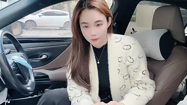 orla2021 online show from April 11, 2026, 11:30 pm