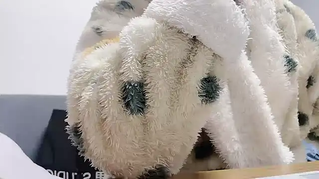 orla2021 online show from January 3, 2025, 12:51 pm