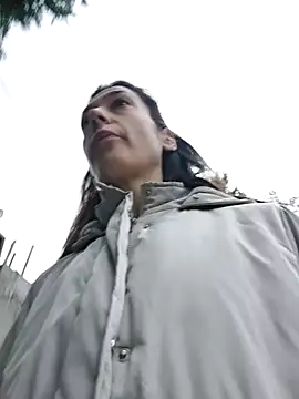 JoLeNe27 online show from September 28, 2025, 5:36 am