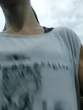 JoLeNe27 online show from September 25, 2025, 4:40 am