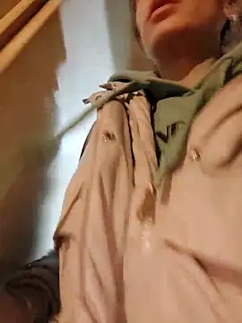 JoLeNe27 online show from October 15, 2025, 4:55 am