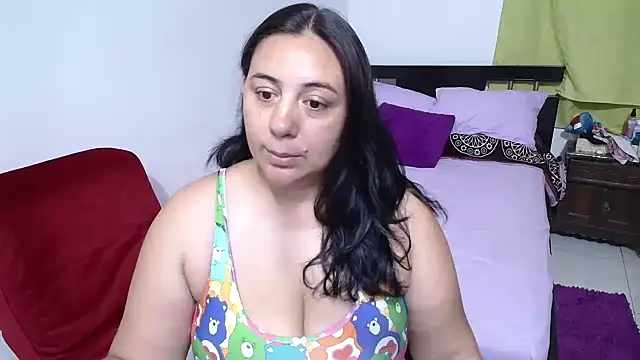 Snapshot of sexxy_ticki chatting on December 17, 2024, 12:12 am sexxy ticki online show from December 17, 2024, 12:12 am