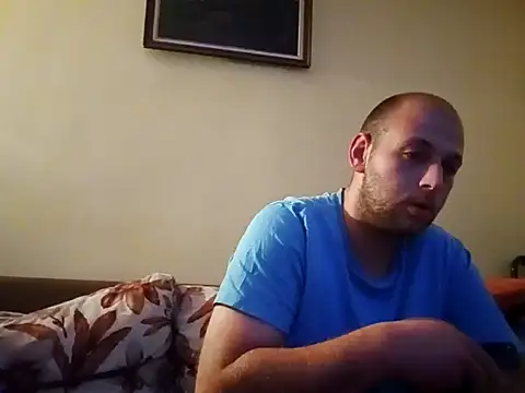 Flakka95 online show from October 26, 2025, 10:32 pm