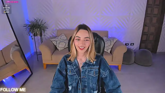 Snapshot of MelissaMoore_ chatting on February 20, 2026, 3:25 am MelissaMoore online show from February 20, 2026, 3:25 am