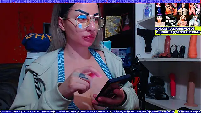 cuminmenowbbyx online show from April 19, 2026, 6:10 pm