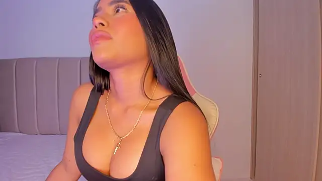 Snapshot of isa_bunny chatting on January 8, 2026, 4:29 am isa bunny online show from January 8, 2026, 4:29 am