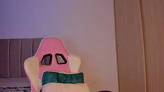 Snapshot of isa_bunny chatting on September 24, 2025, 3:02 am isa bunny online show from September 24, 2025, 3:02 am