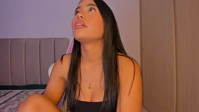 Snapshot of isa_bunny chatting on November 19, 2025, 2:55 am isa bunny online show from November 19, 2025, 2:55 am