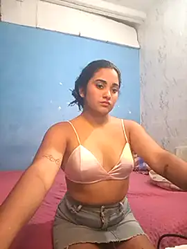 shayna all online show from March 15, 2025, 2:46 am