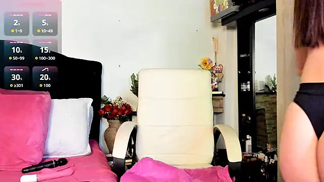 Carla expit online show from September 24, 2025, 10:48 pm