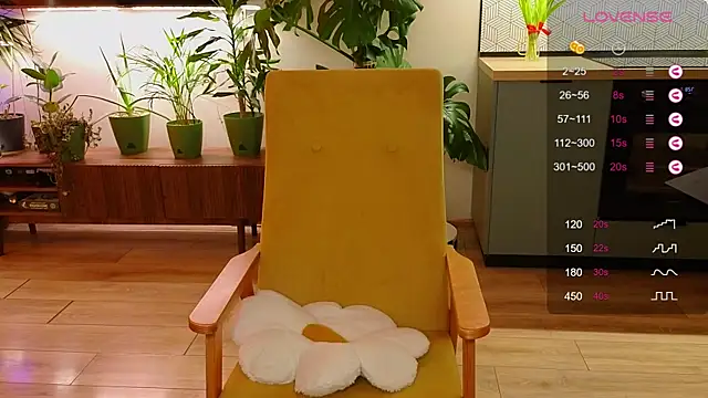 AliceKingsleigh online show from March 12, 2025, 2:09 am