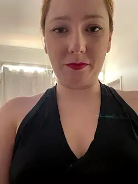 Patriciamoura69 online show from December 2, 2024, 5:21 pm