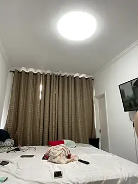 Patriciamoura69 online show from January 24, 2025, 3:24 pm