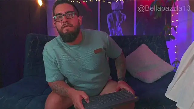 Bellapazzia online show from February 12, 2025, 7:13 pm