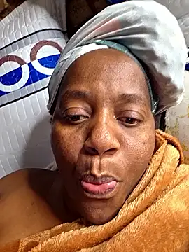 Galcraze online show from September 22, 2025, 1:33 am