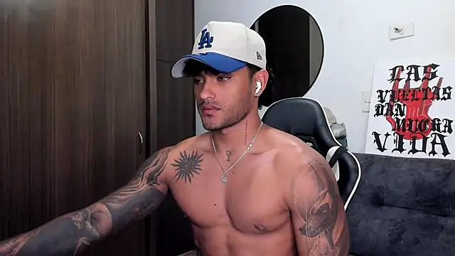 Alessandro Vanni online show from September 25, 2025, 1:11 am