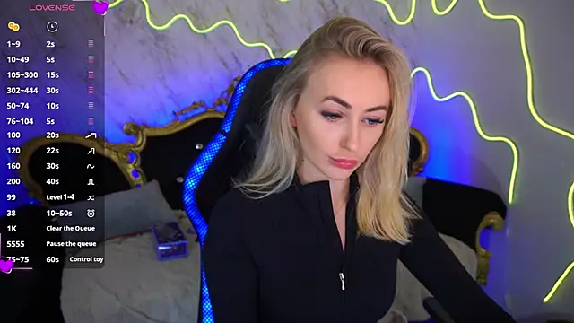 GraceCandy online show from January 22, 2025, 11:10 pm