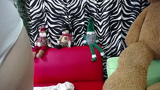 mia beatles online show from January 6, 2026, 4:22 pm