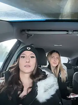 joanaelaa online show from January 17, 2025, 3:11 pm