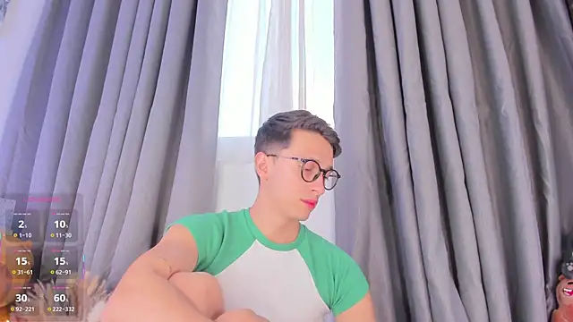 Thiago jones online show from September 20, 2025, 9:42 pm