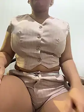 Snapshot of maymercy chatting on November 22, 2025, 1:15 am maymercy online show from November 22, 2025, 1:15 am