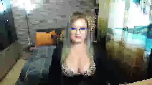 Nimphotease online show from September 15, 2025, 7:20 am